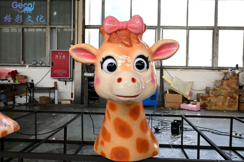 卡通长颈鹿模型